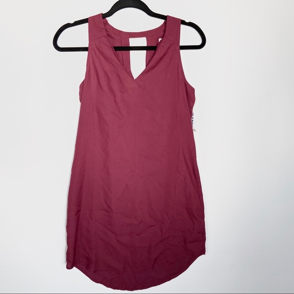 Old Navy Dresses & Skirts - NWT old navy loose burgundy dress